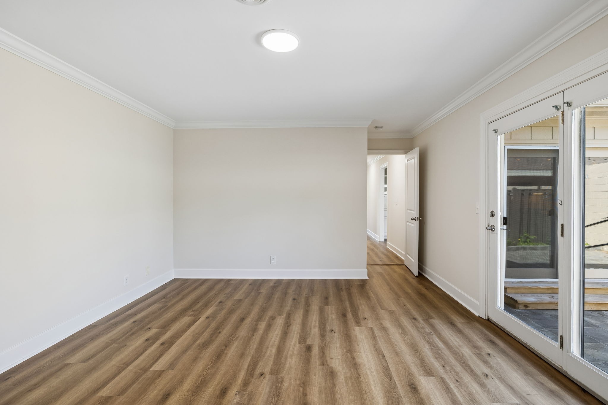 8207 Sawyer Brown Road Nashville TN 37221