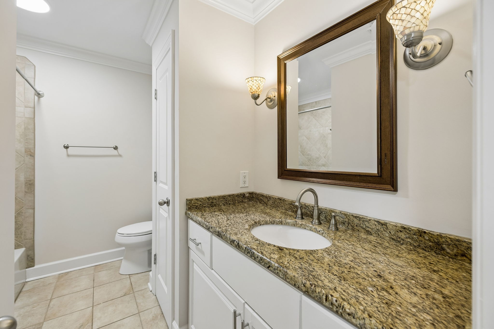 8207 Sawyer Brown Road Nashville TN 37221