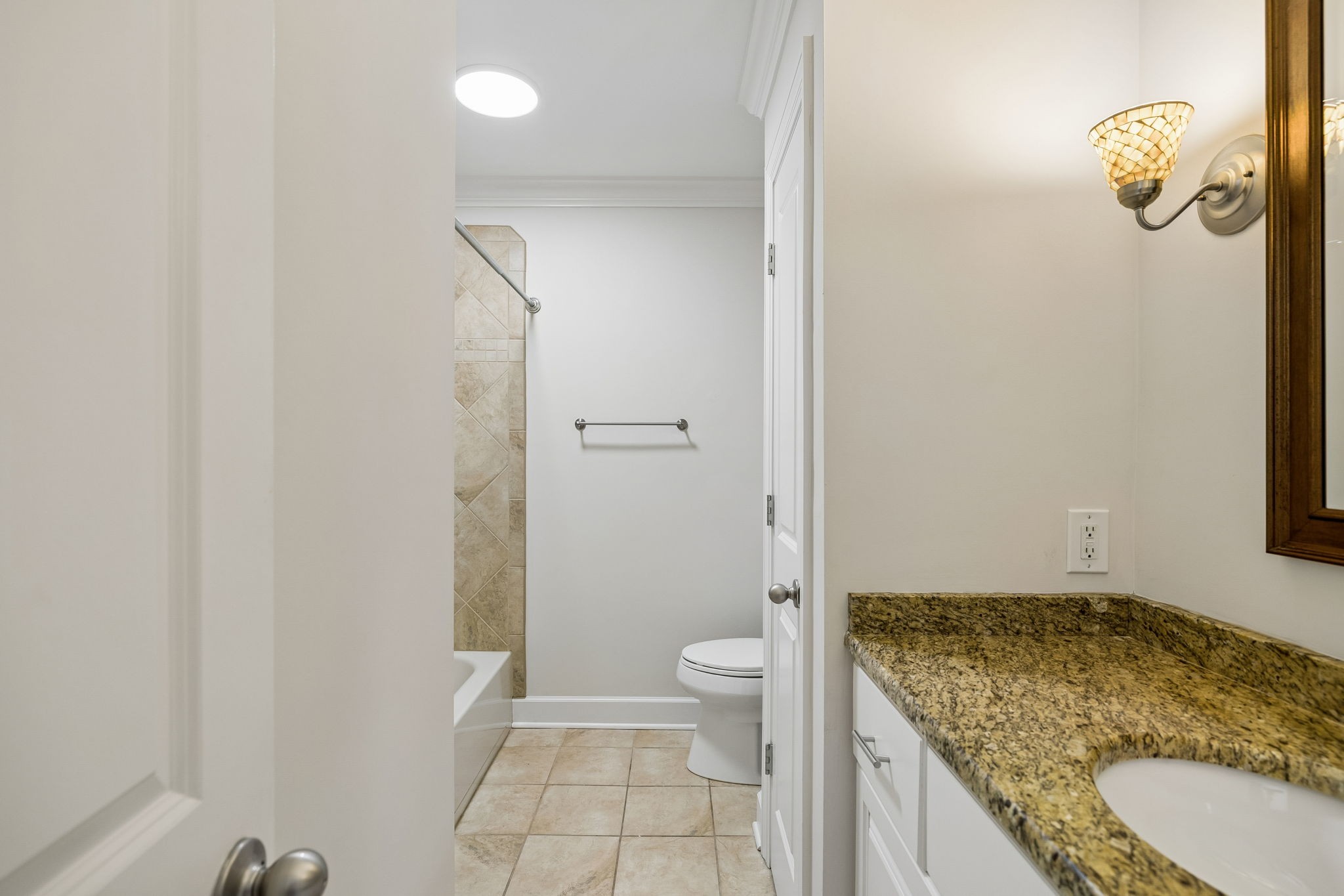 8207 Sawyer Brown Road Nashville TN 37221