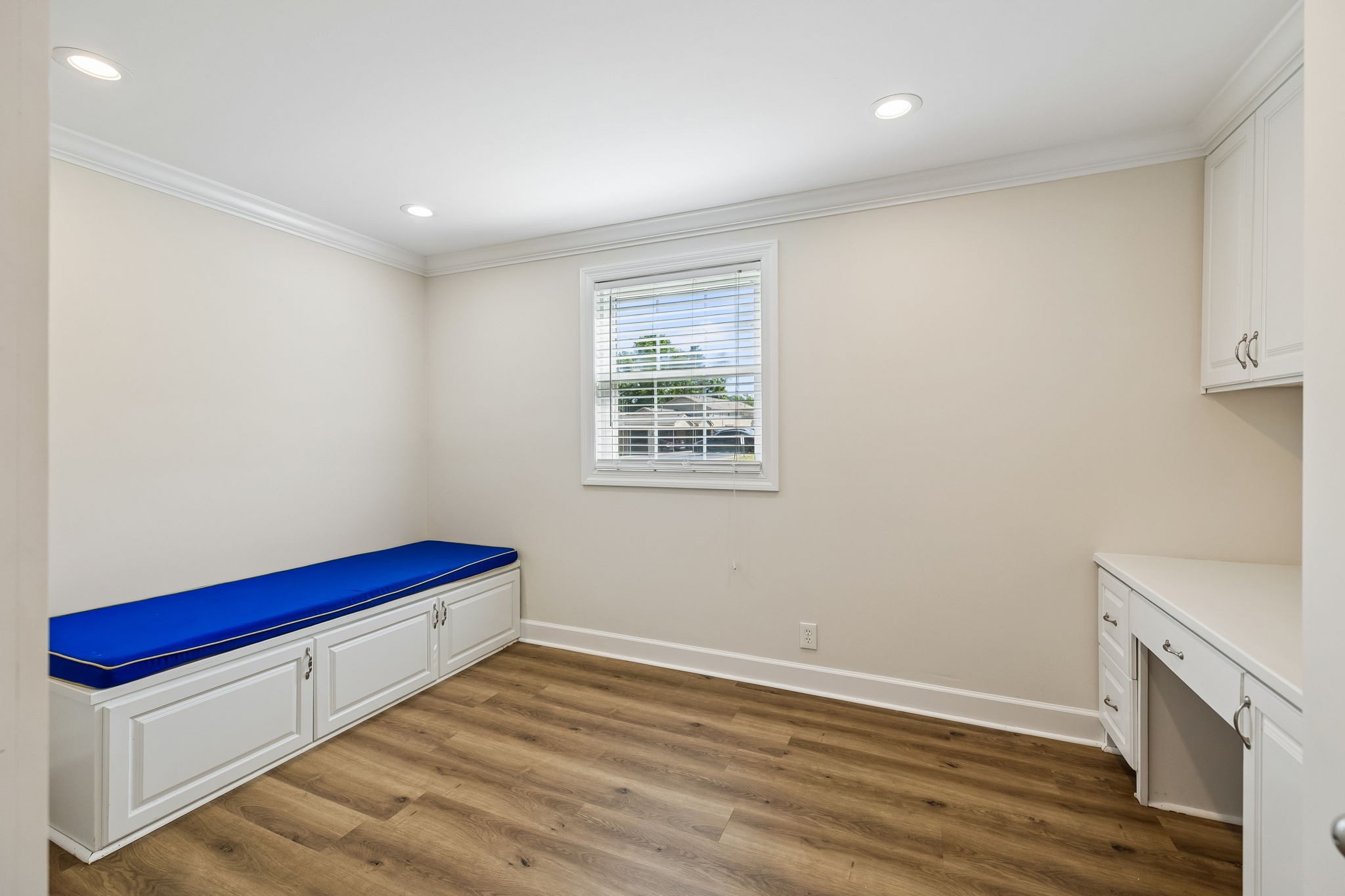 8207 Sawyer Brown Road Nashville TN 37221