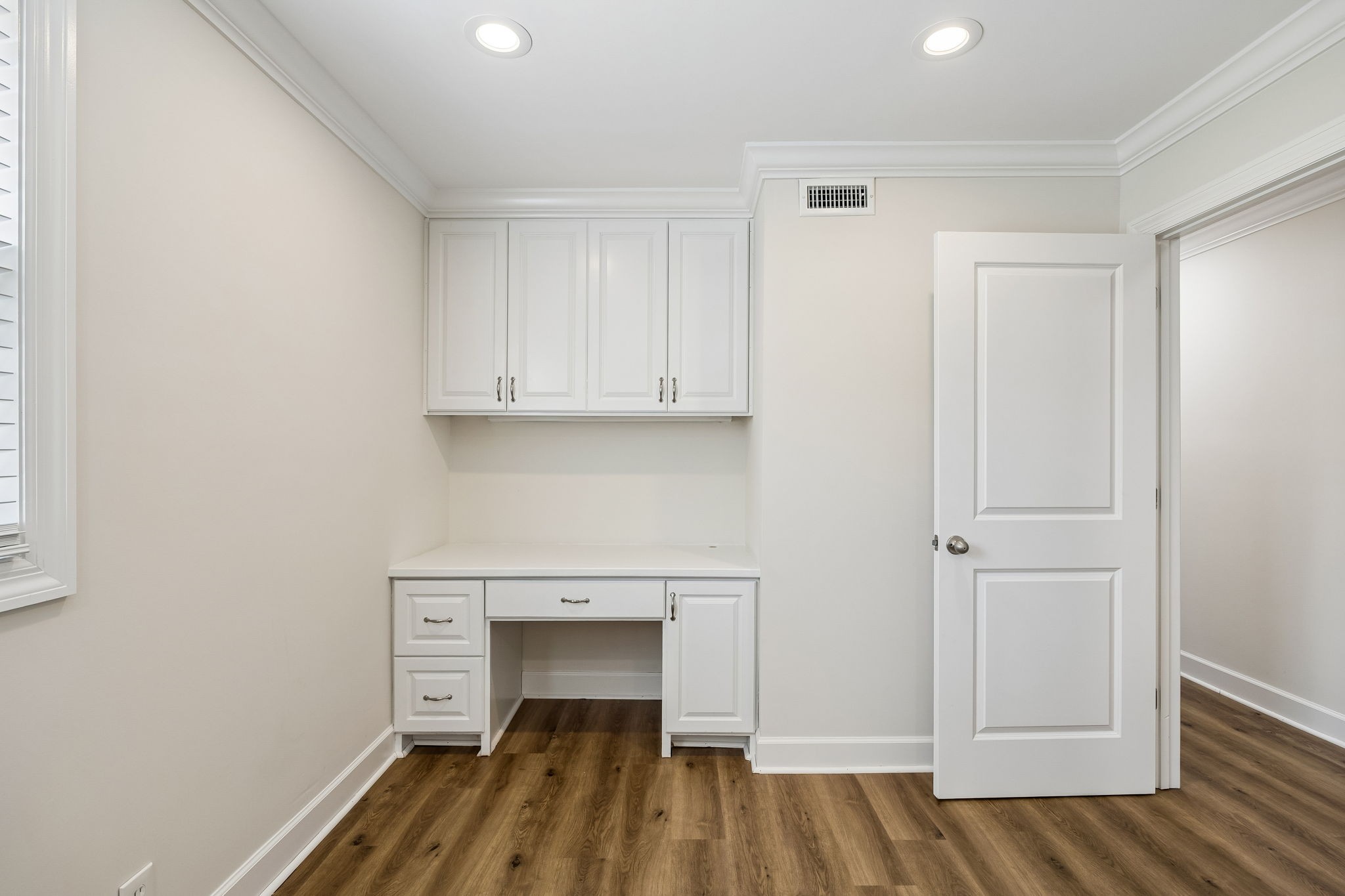 8207 Sawyer Brown Road Nashville TN 37221