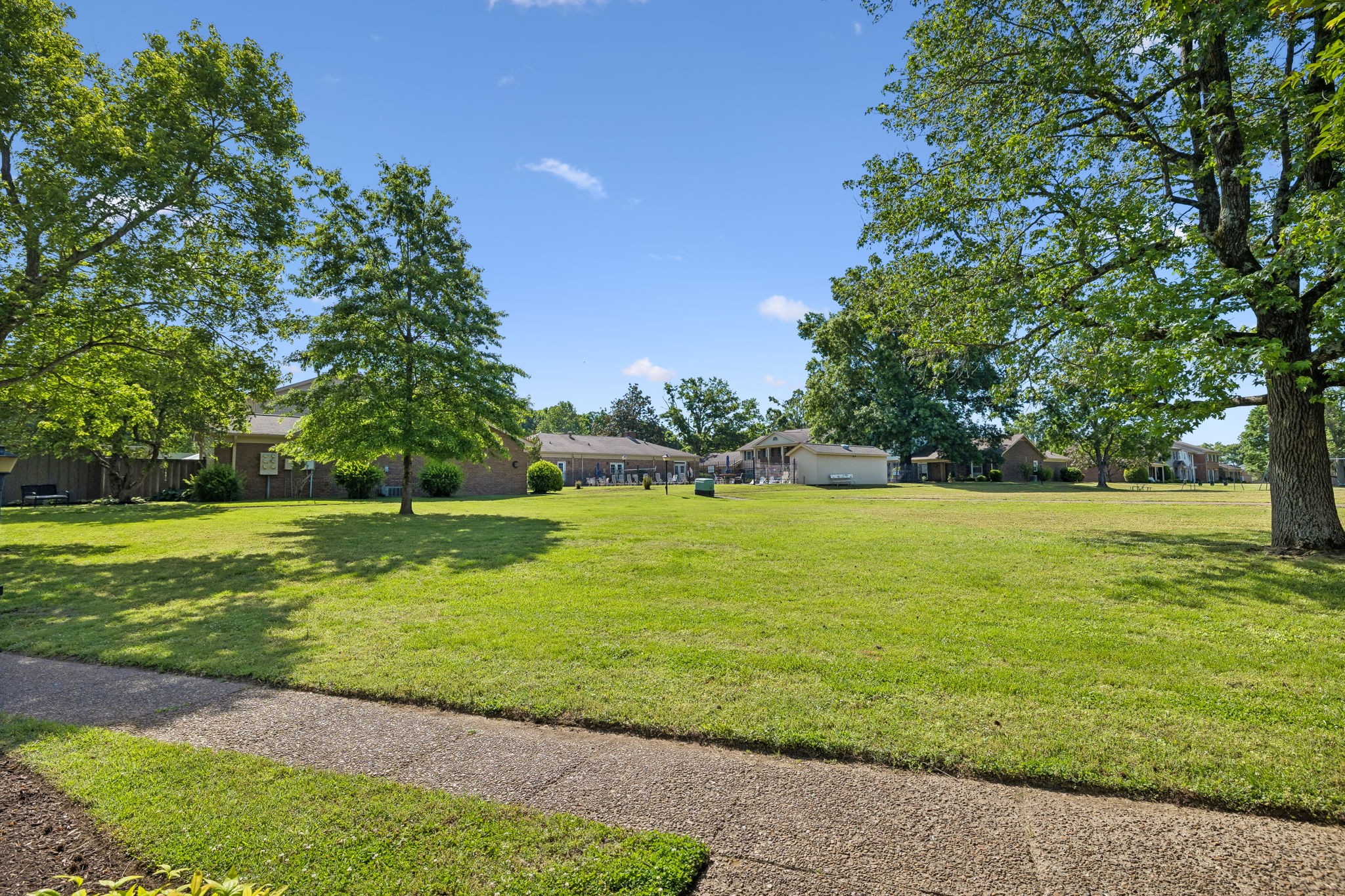 8207 Sawyer Brown Road Nashville TN 37221
