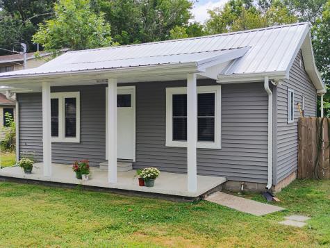 1206 E Lauderdale Street Tullahoma TN 37388