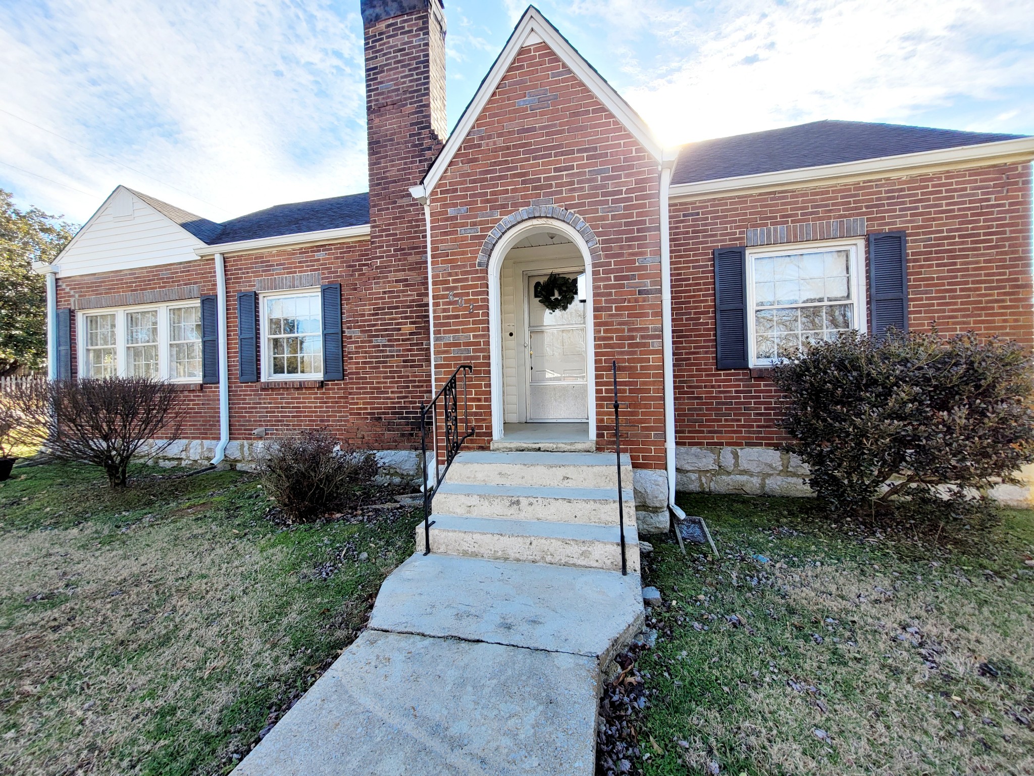 802 W Spring Street Lebanon TN 37087