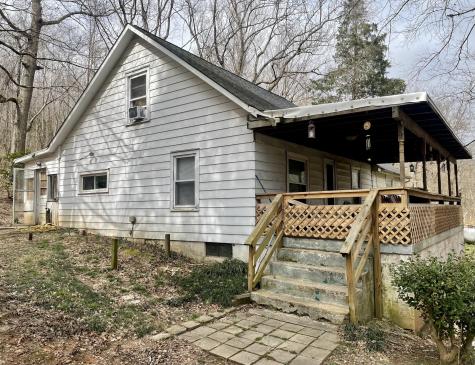 6445 Highway 48, N Cumberland Furnace TN 37051