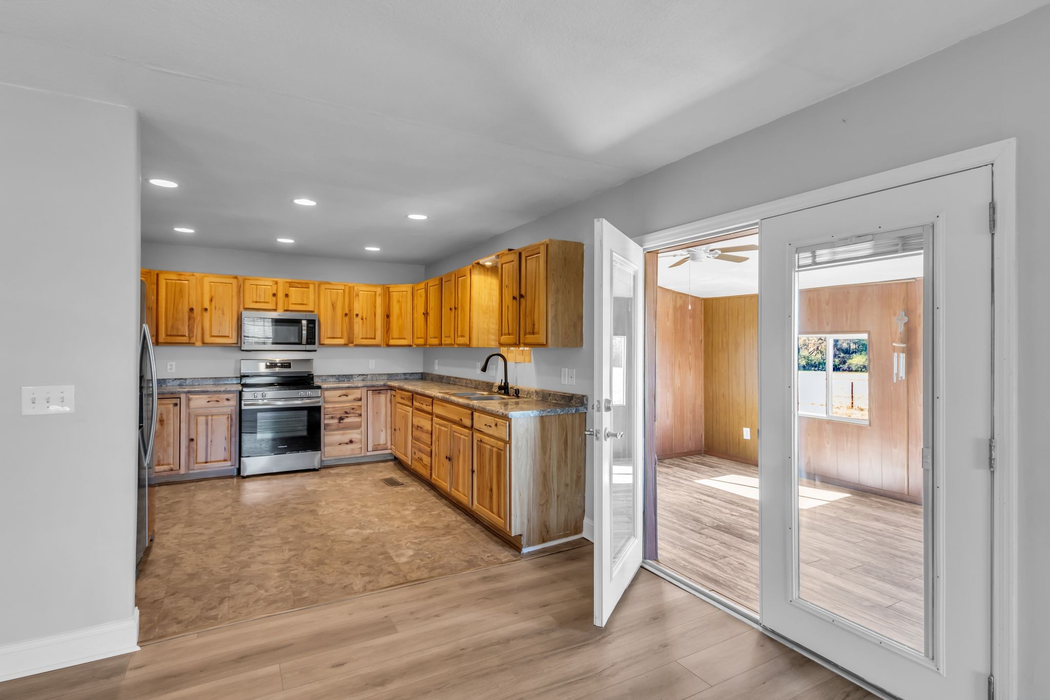2190 Unionville Deason Road Bell Buckle TN 37020