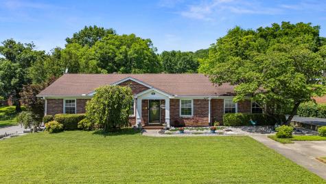 605 Jackson Avenue Carthage TN 37030