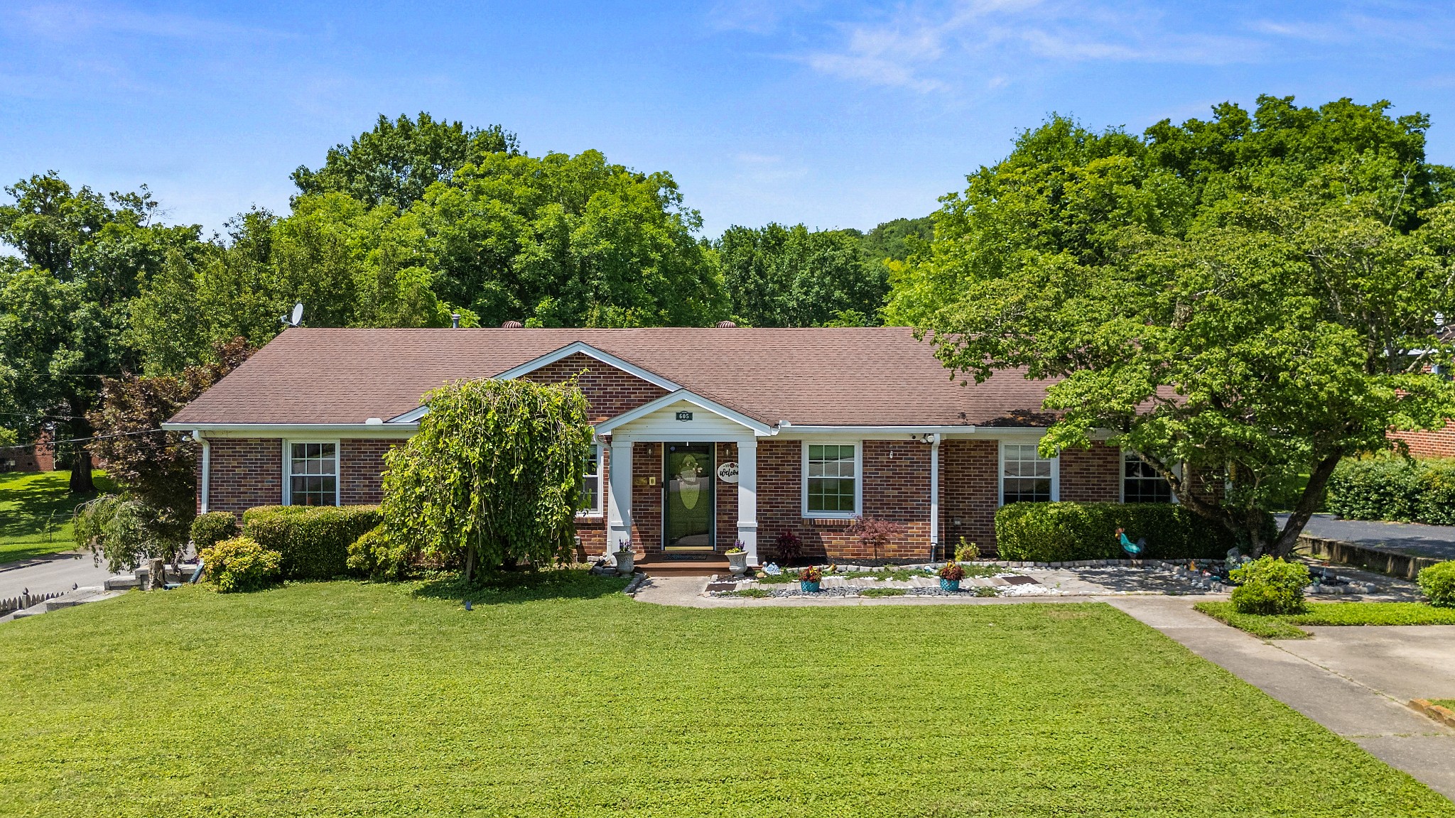 605 Jackson Avenue Carthage TN 37030