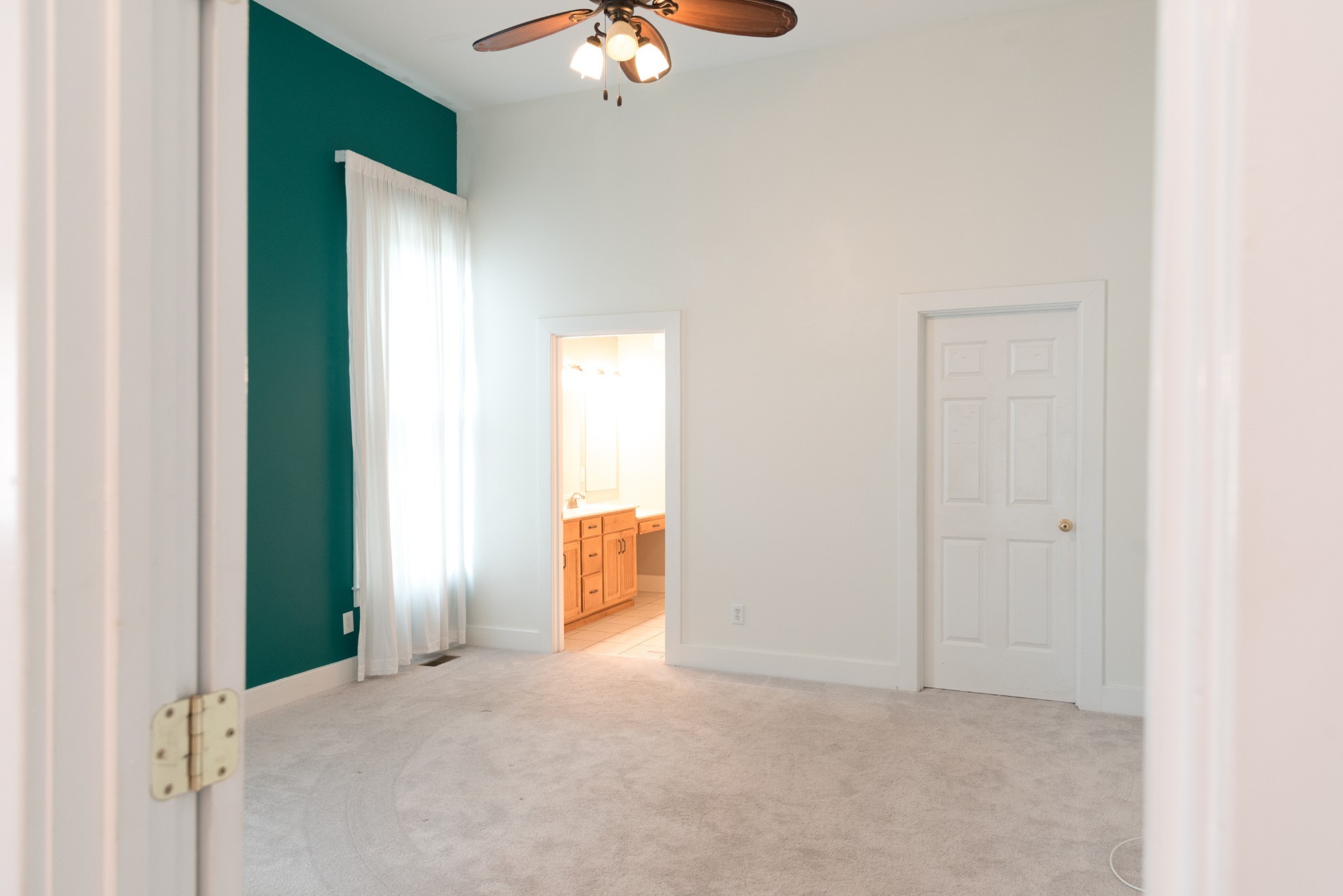 1410 10th Ave, N Nashville TN 37208