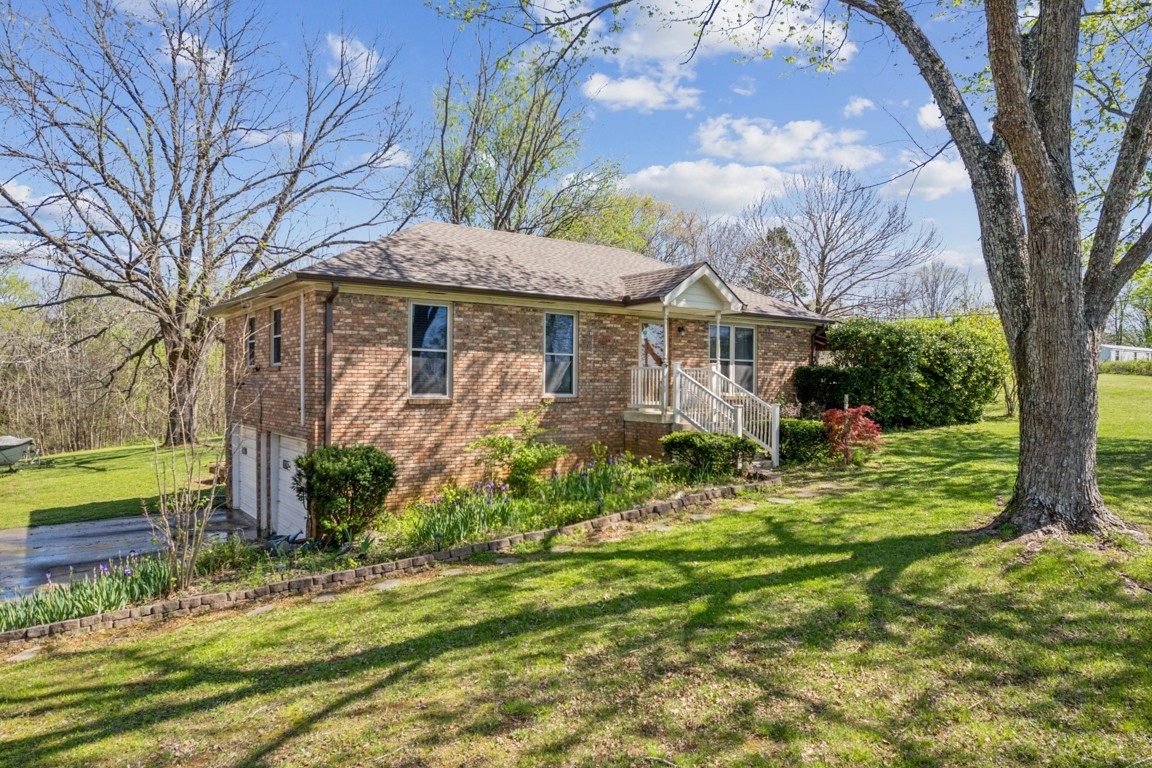 Castalian Springs TN, 1190 Corum Hill Road