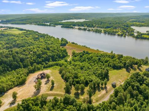 117 Riverbreeze Drive Sugar Tree TN 38380