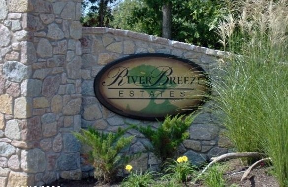 117 Riverbreeze Drive Sugar Tree TN 38380