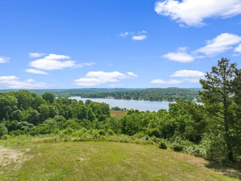 117 Riverbreeze Drive Sugar Tree TN 38380