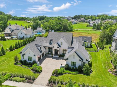 8162 Heirloom Boulevard College Grove TN 37046