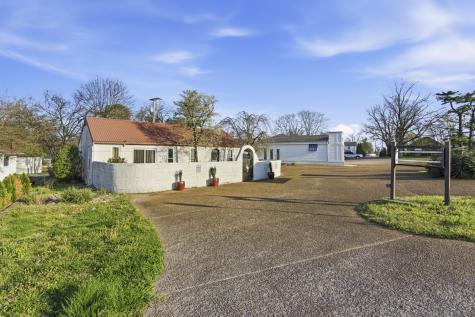 2831 Columbine Place Nashville TN 37204
