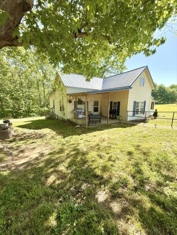 2 Hardin Loop Westpoint TN 38486