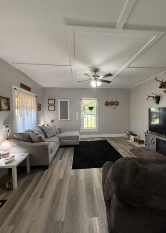 2 Hardin Loop Westpoint TN 38486