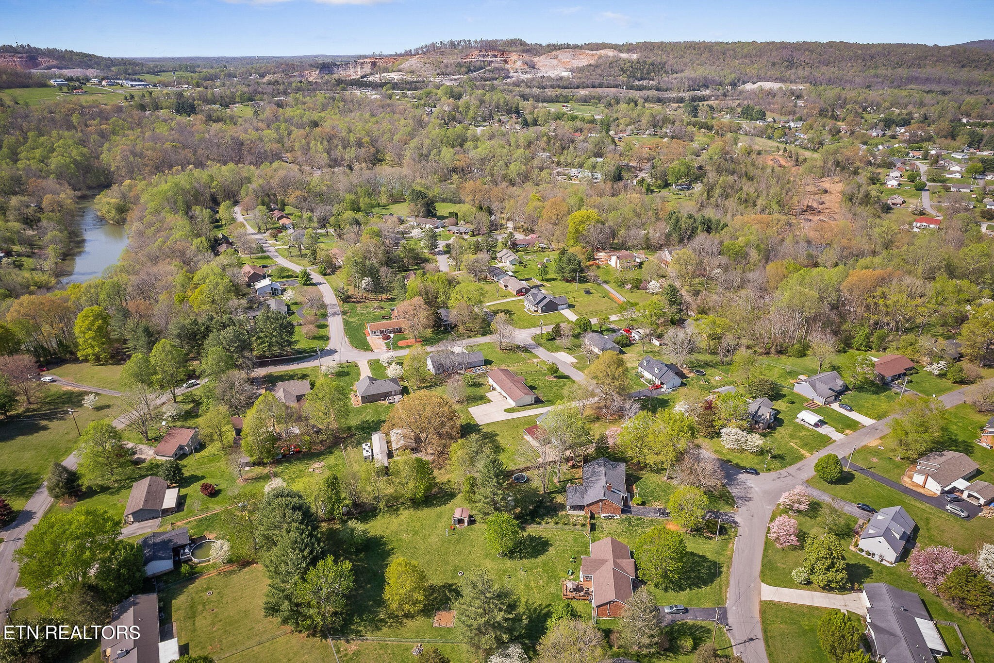 3223 Bayshore Drive Cookeville TN 38506