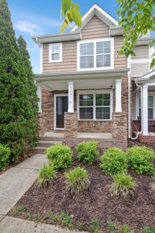 1329 Riverbrook Drive Hermitage TN 37076