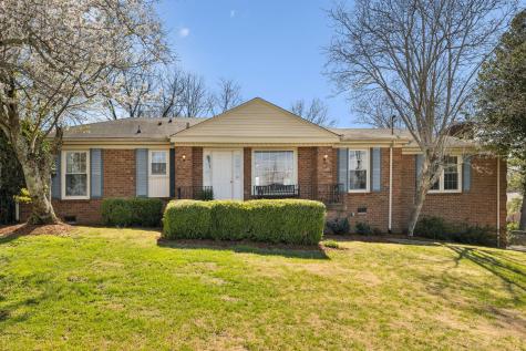 705 Harpeth Pkwy, W Nashville TN 37221