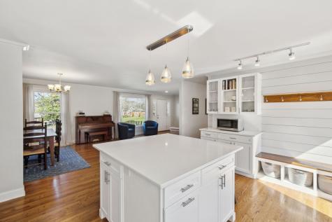 705 Harpeth Pkwy, W Nashville TN 37221