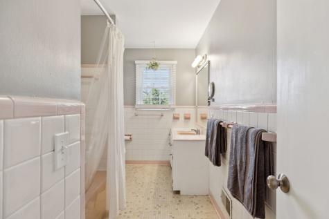705 Harpeth Pkwy, W Nashville TN 37221