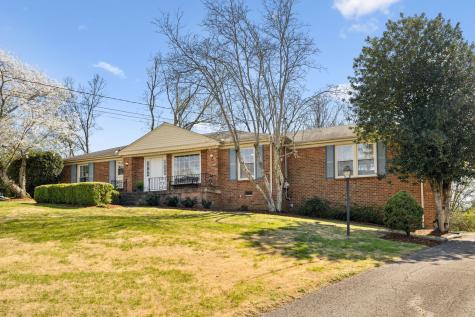 705 Harpeth Pkwy, W Nashville TN 37221
