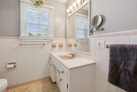 705 Harpeth Pkwy, W Nashville TN 37221