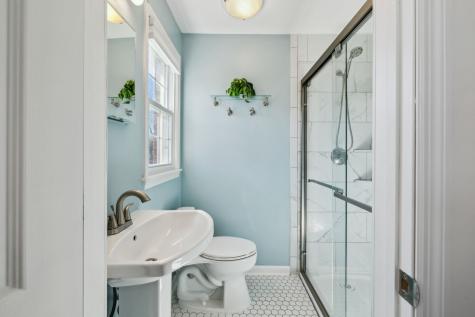 705 Harpeth Pkwy, W Nashville TN 37221