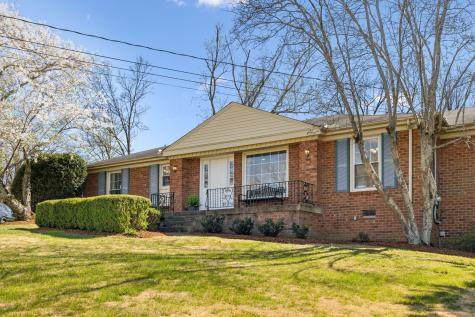 705 Harpeth Pkwy, W Nashville TN 37221