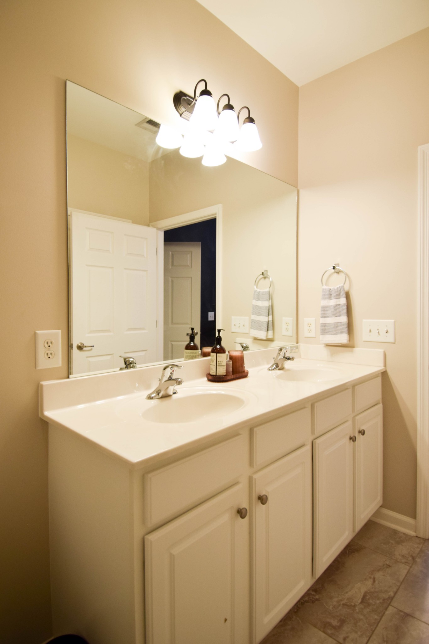 825 S Browns Lane Gallatin TN 37066