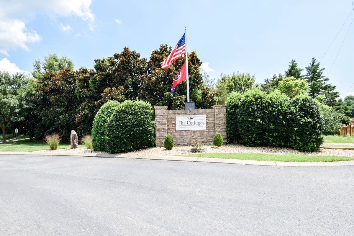 825 S Browns Lane Gallatin TN 37066