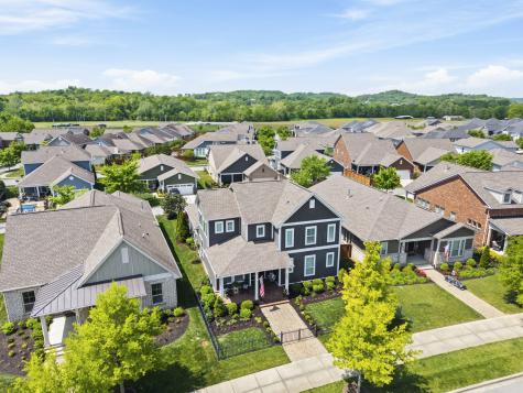 1543 Drakes Creek Road Hendersonville TN 37075