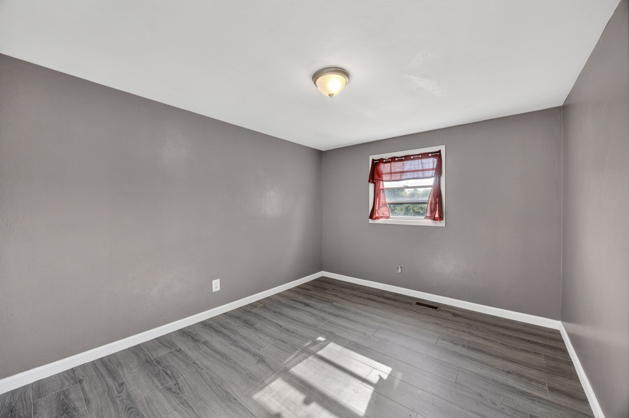 1018 New Hope Road Hilham TN 38568
