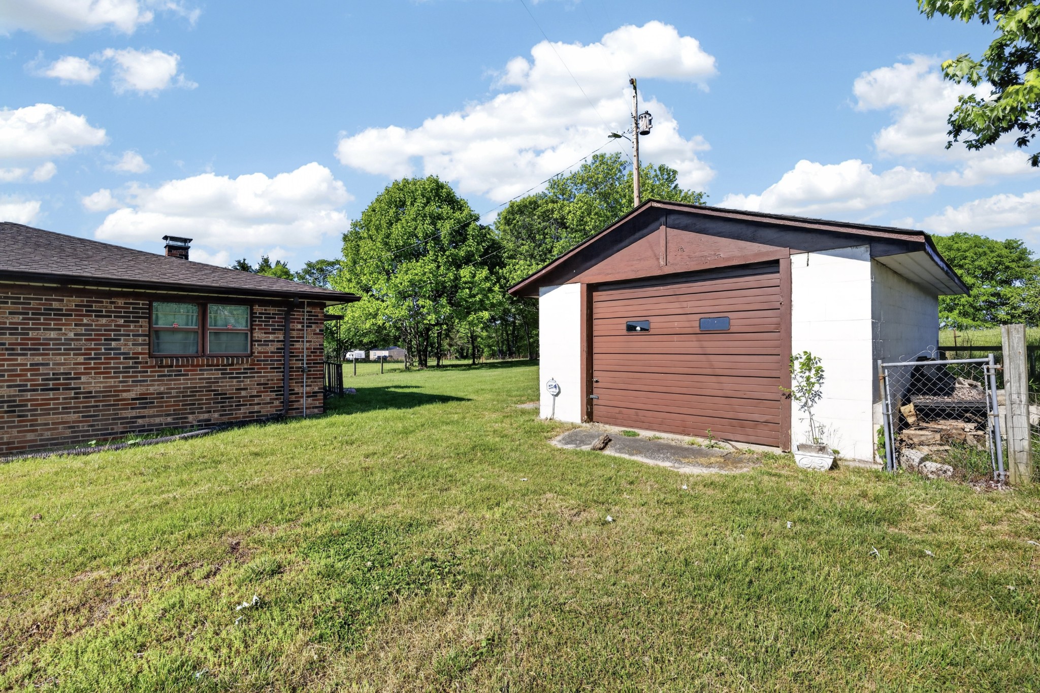 1018 New Hope Road Hilham TN 38568