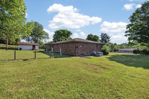 1018 New Hope Road Hilham TN 38568