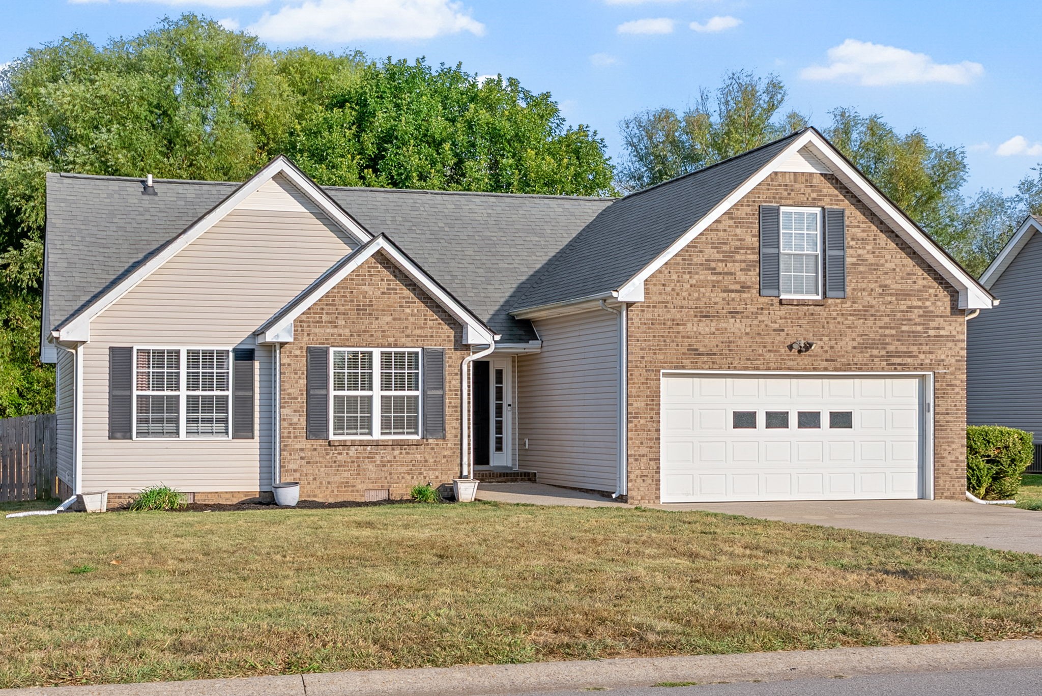 3817 Roscommon Way Clarksville TN 37040