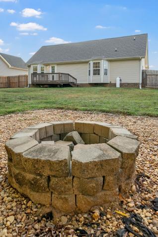 3817 Roscommon Way Clarksville TN 37040