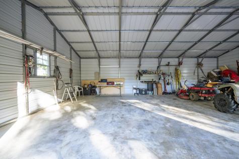 5525 Holland Creek Road Savannah TN 38372