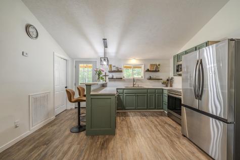 5525 Holland Creek Road Savannah TN 38372