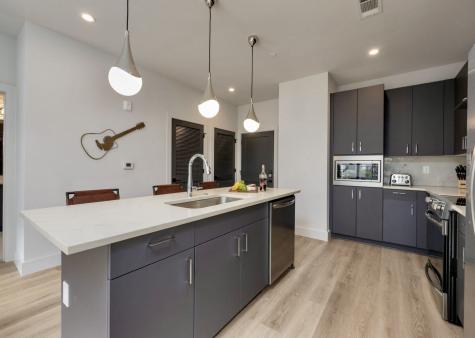 303 31st Ave, N Nashville TN 37203