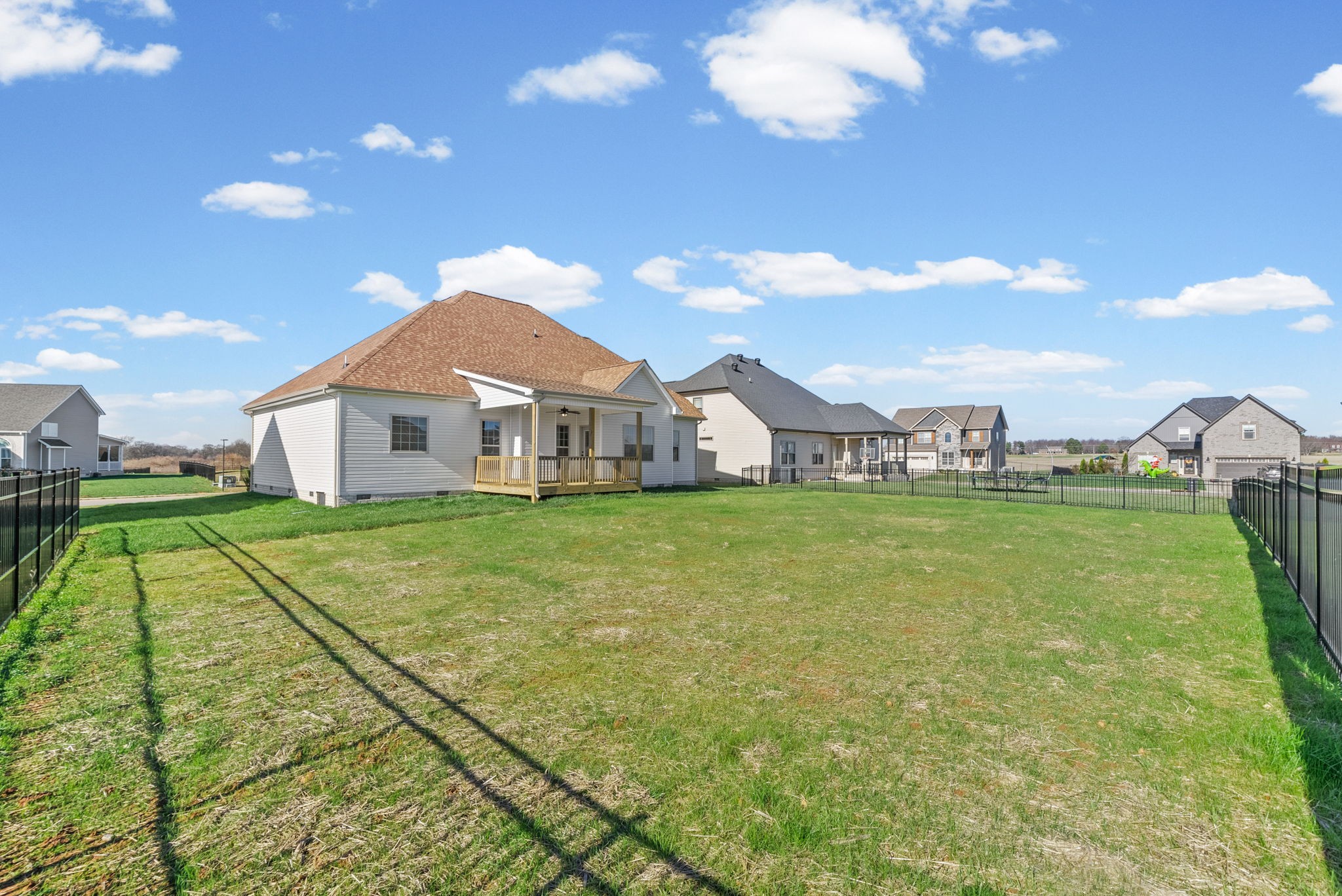 571 Fieldview Way Clarksville TN 37043