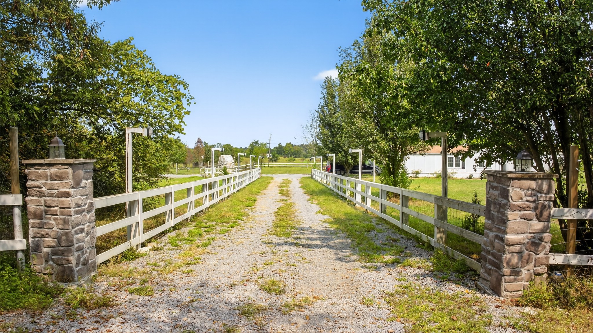 2600 Round Hill Road Lewisburg TN 37091