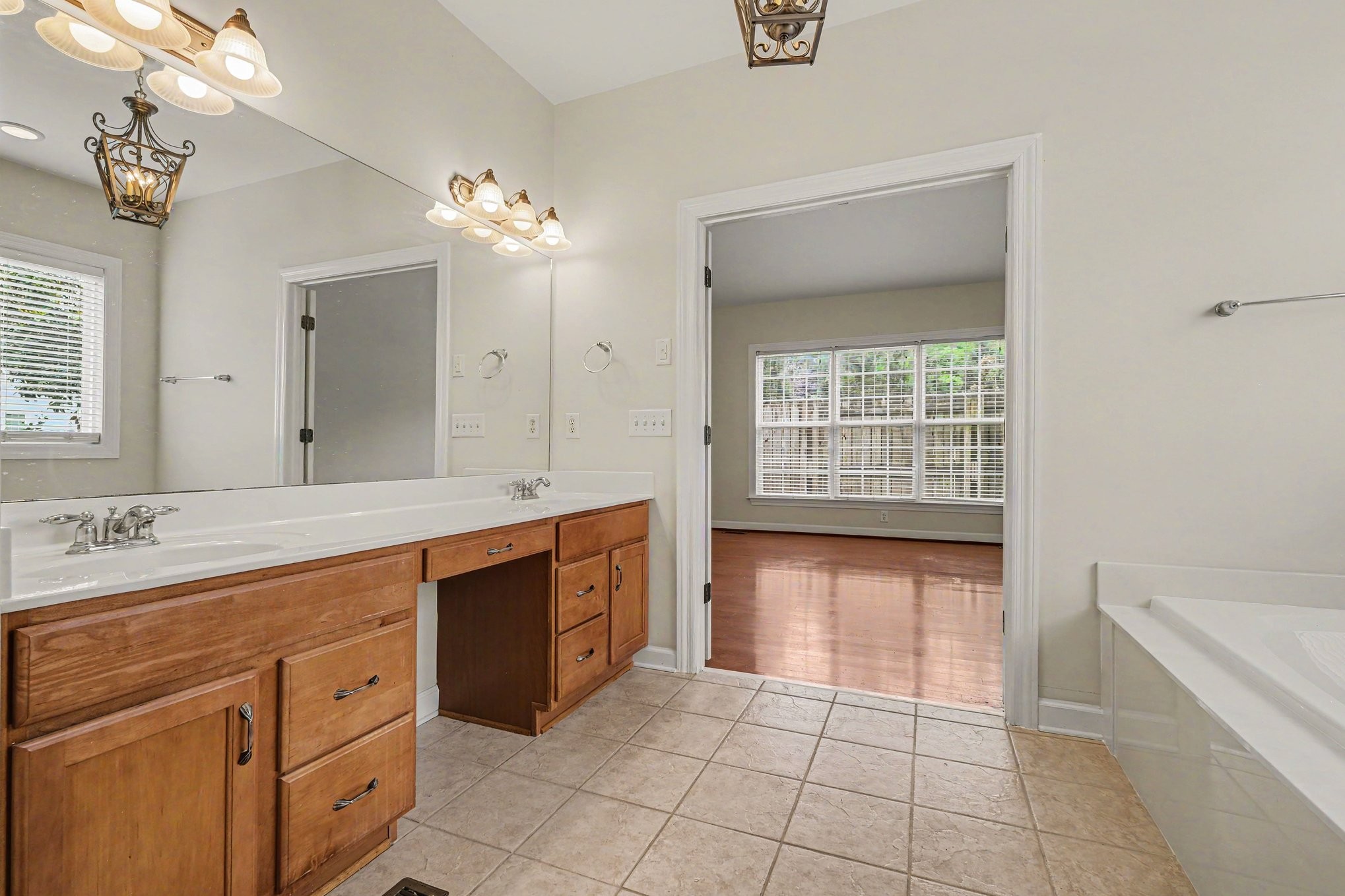 2913B 22nd Ave, S Nashville TN 37215
