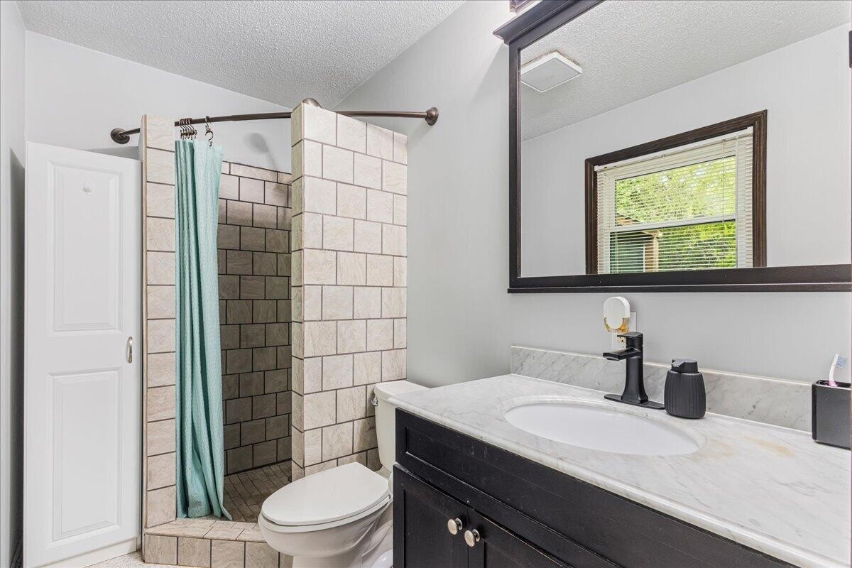 1305 Ridgeway Circle Athens TN 37303