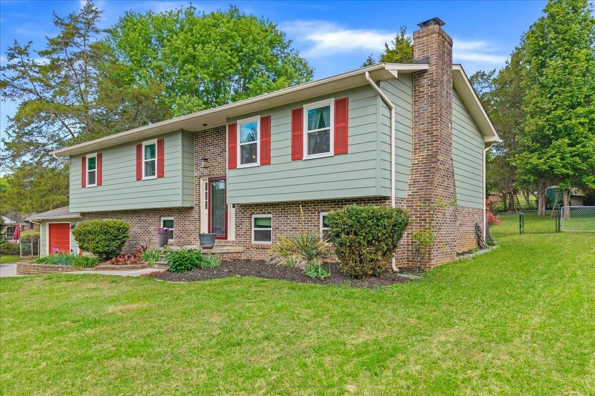 1305 Ridgeway Circle Athens TN 37303