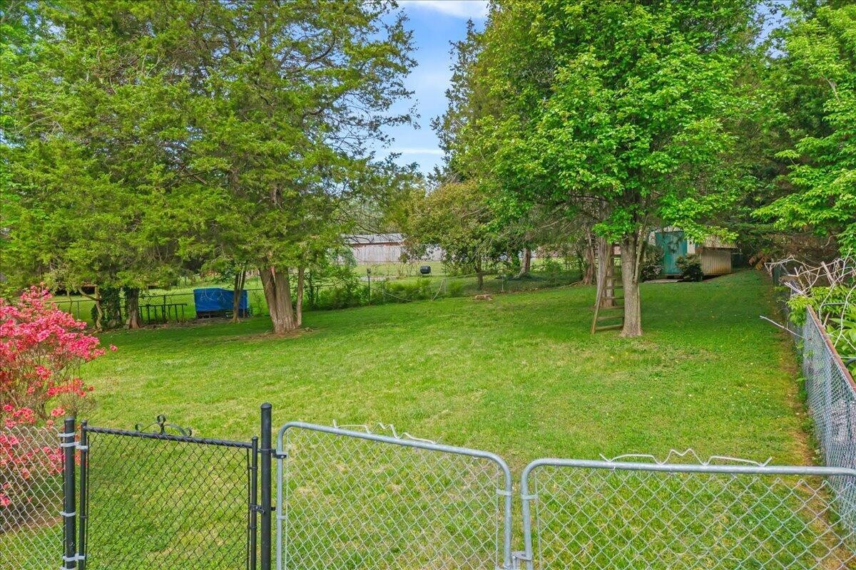 1305 Ridgeway Circle Athens TN 37303