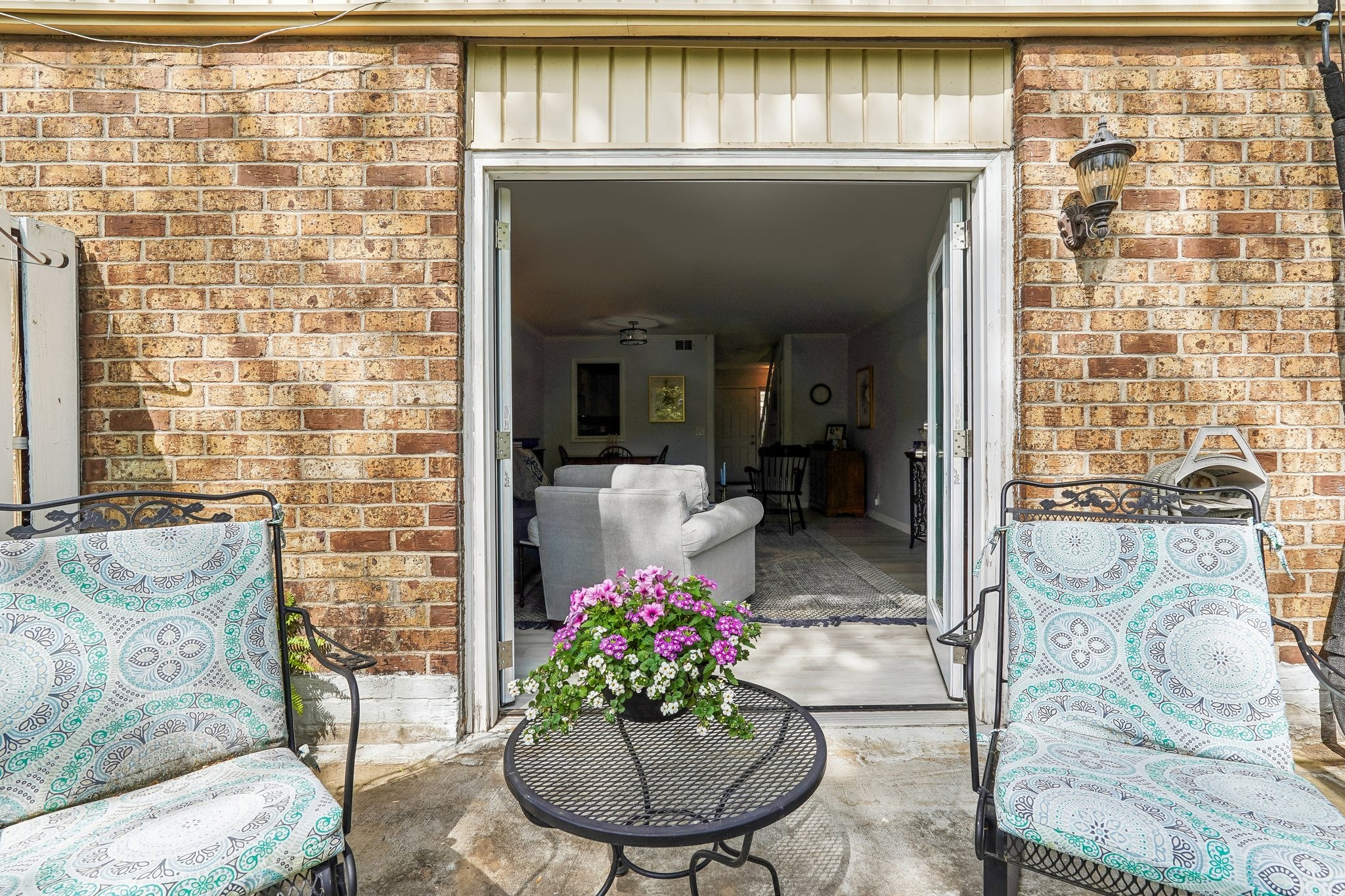 2116 Hobbs Road Nashville TN 37215