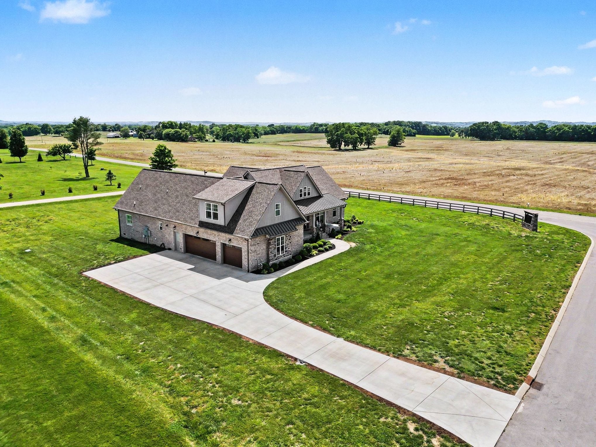 8002 Traditions Lane Columbia TN 38401