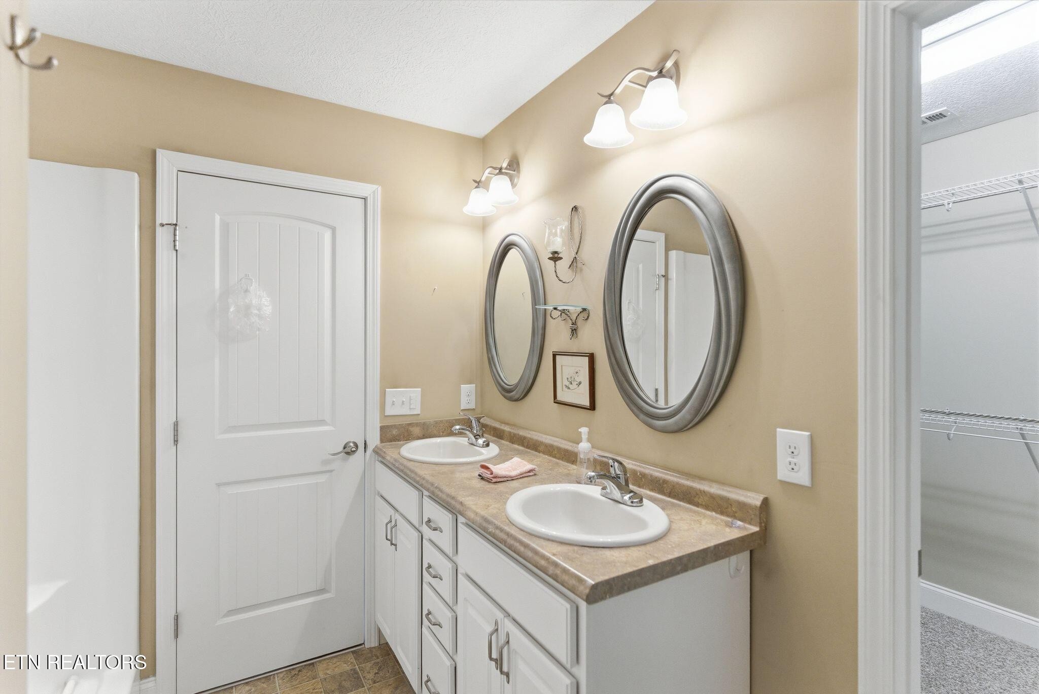 128 Ann Cove Lane Powell TN 37849